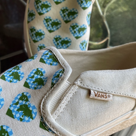 🆕 VANS Earth Day Asher Slip-Ons Sz 9.5 (women’s) - Picture 3 of 8